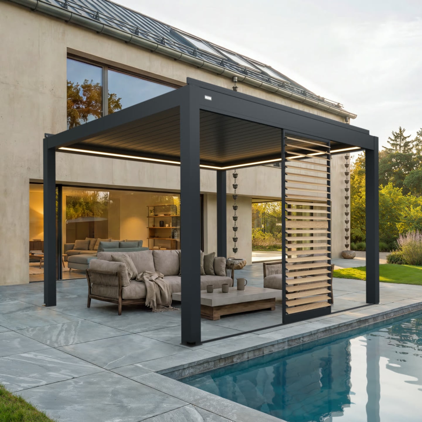 Ombra Sliding Shutter — Sliding slatted panel for privacy and low sun